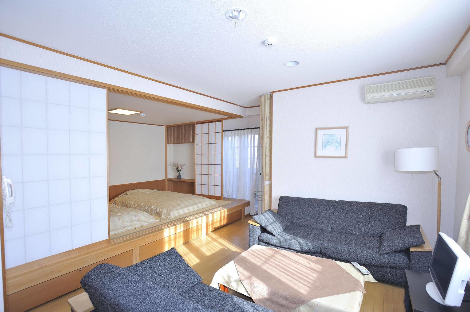 Hotel Chobo Sanso Yugawara Zewnętrze zdjęcie